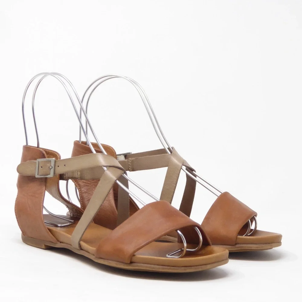 Miz Mooz Womens Amanda Sandals Brown Leather Strappy Flat 37 / 6.5
